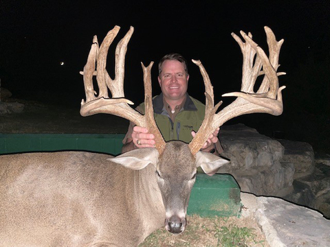 Massive Texas Whitetail (Estate)