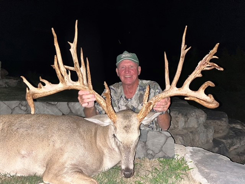 Massive Texas Whitetail (Estate)
