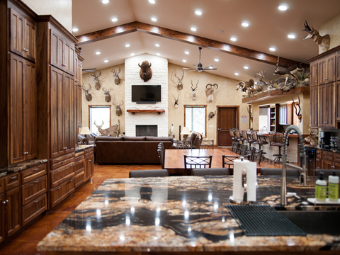 Massive Texas Whitetail (Estate)