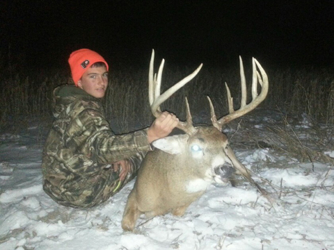 Iowa Zone 5 Trophy Whitetail Hunts